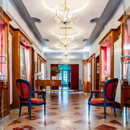 Hotel Joly Armentières Buitenkant foto